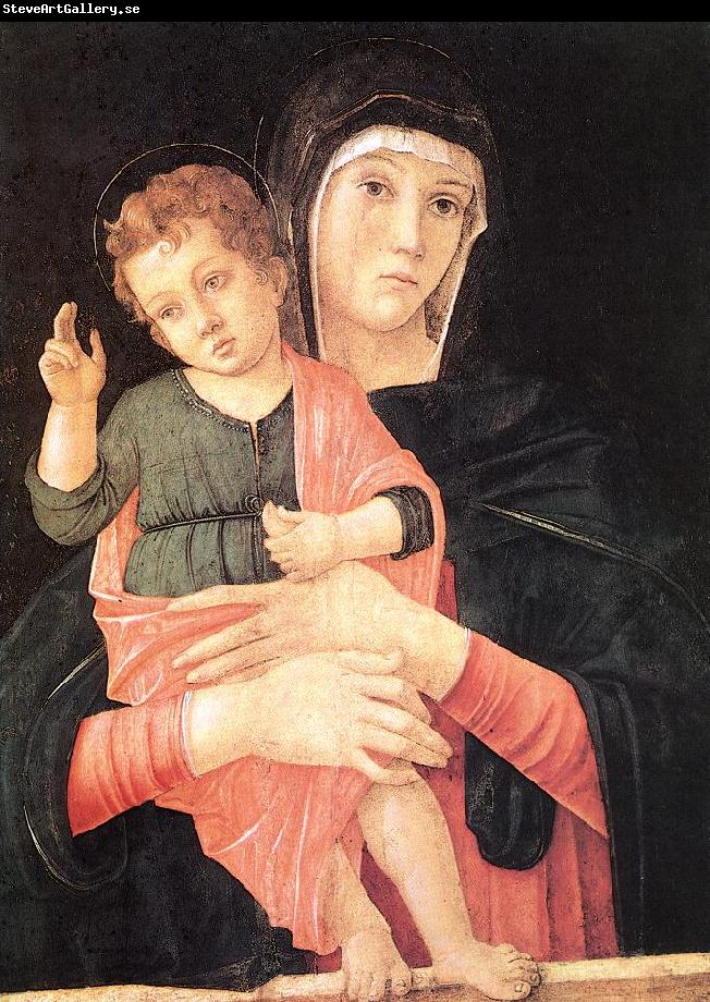BELLINI, Giovanni Madonna with Child Blessing 25